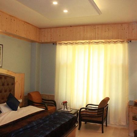 Hotel Bodh International Manāli Kültér fotó