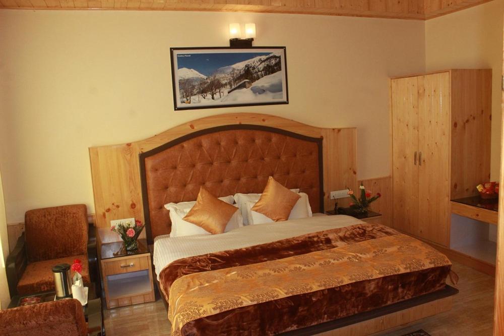 Hotel Bodh International Manāli Kültér fotó